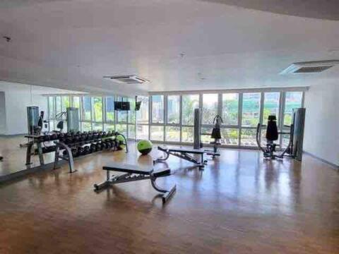 Uptown Parksuites Taguig Ngoại thất bức ảnh